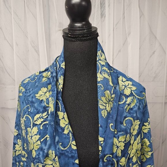 Two Cranes Blue Green Floral Fringed Batik Boho Rectangular Scarf Shawl Wrap - Picture 10 of 13